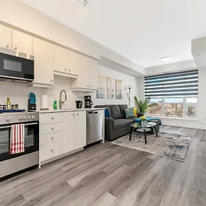 Apartment Luxury 1br King Bed Unit - Private Balcony, Kitchener